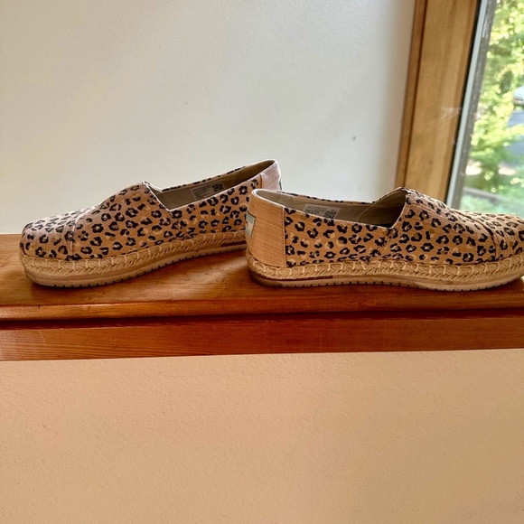 Tom’s Leopard Print Espadrilles, EXCELLENT 7 - Picture 6 of 6